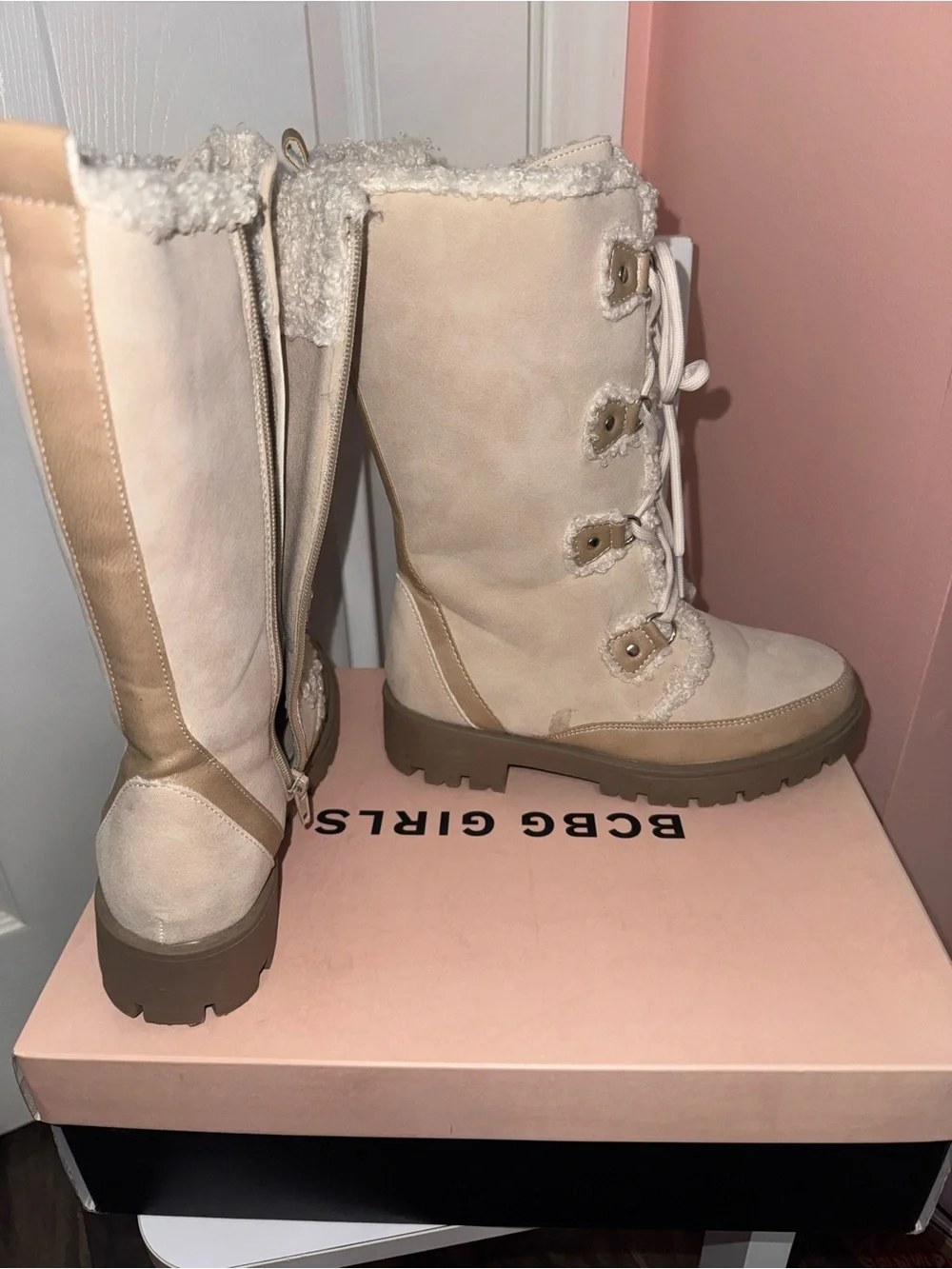 BCBG Girls Cream Sherpa-Lined Lace-Up Winter Boots